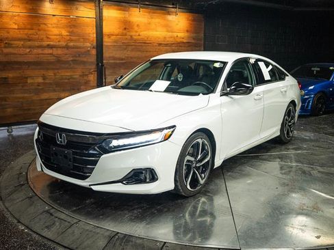 Used 2022 Honda Accord Sport Special Edition image 2
