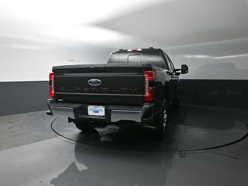 Certified 2025 Ford F250 Lariat w/ Lariat Ultimate Package AWD/4WD image 7