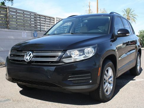 Used 2016 Volkswagen Tiguan S FWD image 23