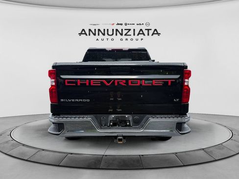 Used 2022 Chevrolet Silverado 1500 LT AWD/4WD image 4