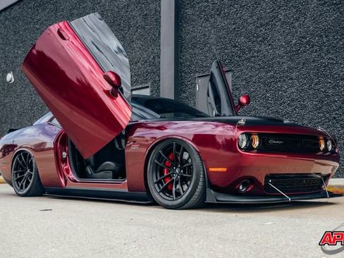 Used 2018 Dodge Challenger T/A image 5