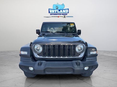 Used 2024 Jeep Wrangler Unlimited Sport AWD/4WD image 35