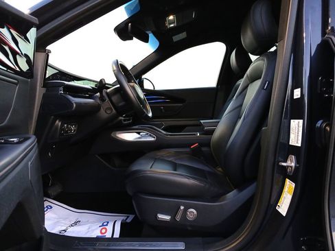 Used 2024 Lincoln Nautilus Premier w/ Jet Appearance Package image 20