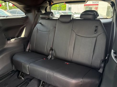 New 2026 Toyota Sienna Platinum AWD/4WD image 39