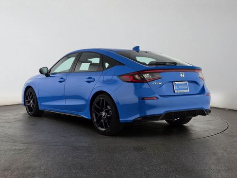Used 2023 Honda Civic Sport image 5
