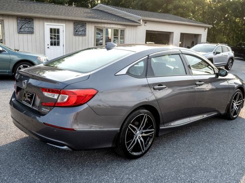 Used 2022 Honda Accord Touring image 10