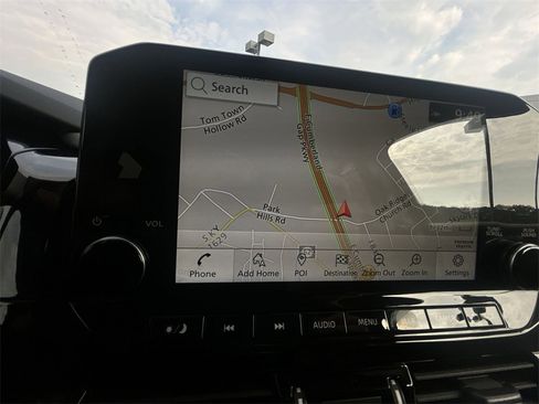 Certified 2023 Nissan Pathfinder SL image 24