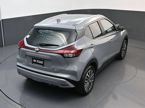 Used 2024 Nissan Kicks SV FWD image 16