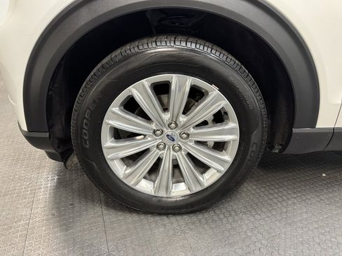 Used 2021 Ford Explorer Limited w/ Equipment Group 301A image 11