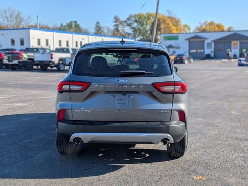 Used 2023 Ford Escape Active image 9