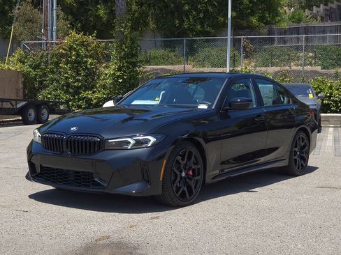 New 2026 BMW 330i Sedan w/ M Sport Package RWD image 2