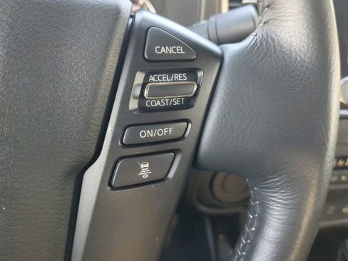 Used 2024 Nissan Frontier SL w/ Technology Package RWD image 25