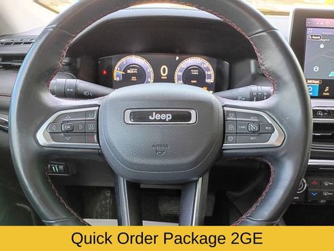 Used 2022 Jeep Compass Trailhawk w/ Trailhawk Elite Group AWD/4WD image 13