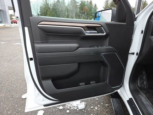 Used 2022 Chevrolet Silverado 1500 LT image 42