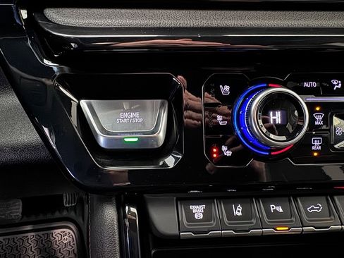 Certified 2025 GMC Sierra 2500 AT4 AWD/4WD image 20