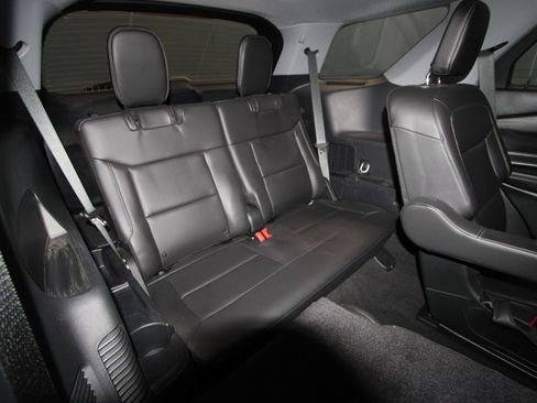 Used 2023 Ford Explorer XLT w/ Equipment Group 202A image 25