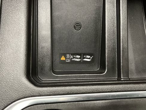 Used 2022 Chevrolet Silverado 3500 High Country image 26