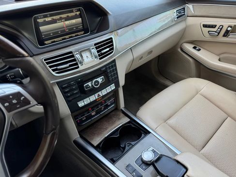 Used 2014 Mercedes-Benz E 350 Sedan image 29