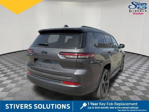 Used 2023 Jeep Grand Cherokee L Laredo image 5