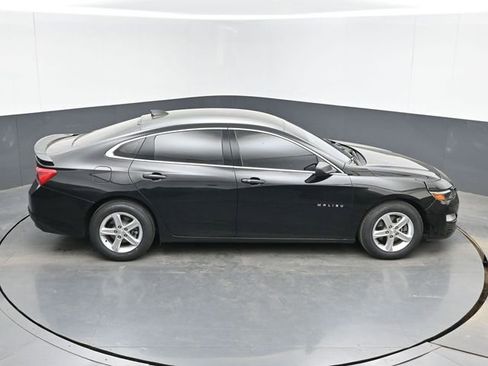 Used 2022 Chevrolet Malibu LS FWD image 36