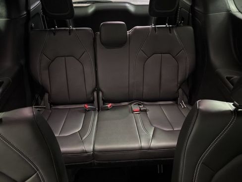 New 2026 Chrysler Pacifica Select AWD/4WD image 20