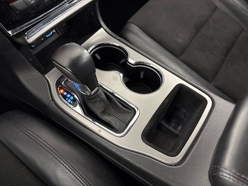 Used 2020 Jeep Grand Cherokee Altitude AWD/4WD image 28