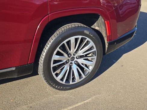 Used 2022 Jeep Grand Wagoneer Series III w/ Flexible Seating Group image 12