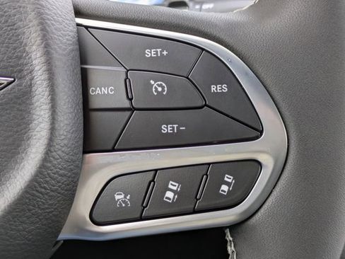 New 2026 Chrysler Pacifica Select image 31