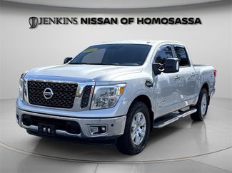 Certified 2017 Nissan Titan SV video 2