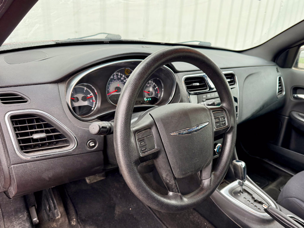 Used 2012 Chrysler 200 LX FWD image 10