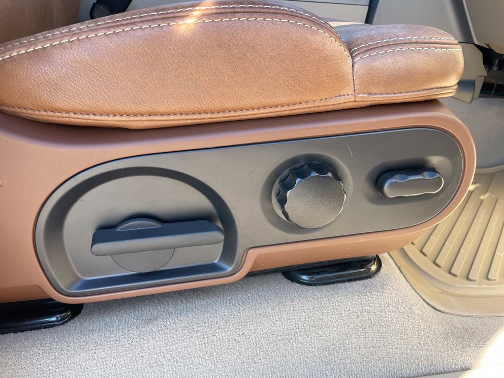 Used 2006 Ford F150 King Ranch AWD/4WD image 39