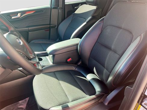Used 2025 Ford Escape ST-Line image 20