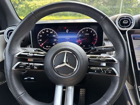 Used 2023 Mercedes-Benz GLC 300 4MATIC image 13