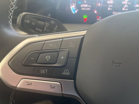New 2026 Volkswagen Tiguan SE AWD/4WD image 19