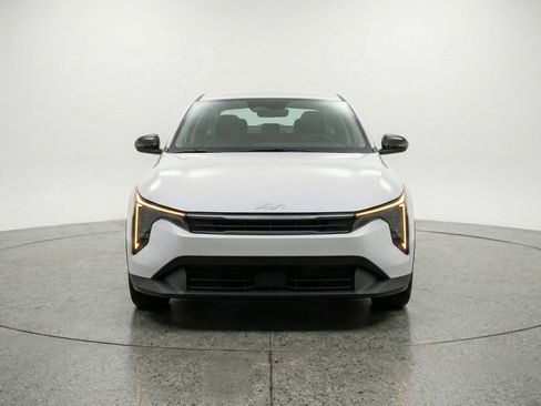 Used 2025 Kia K4 FWD image 2
