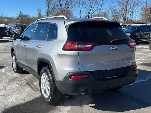 Used 2014 Jeep Cherokee Latitude w/ Cold Weather Group image 6