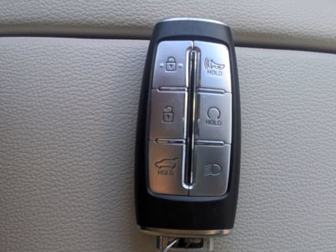 Used 2024 Genesis GV80 3.5T AWD/4WD image 30