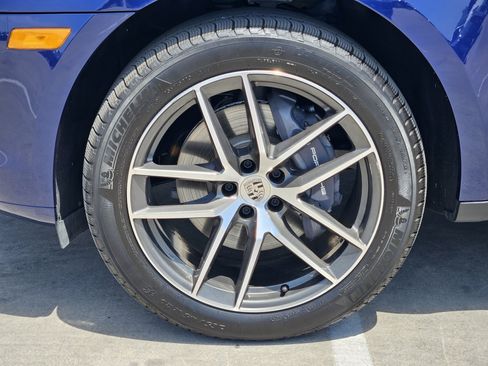 Certified 2026 Porsche Macan AWD/4WD image 14