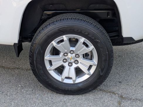 Used 2022 Chevrolet Colorado LT w/ LPO, Power Package RWD image 9