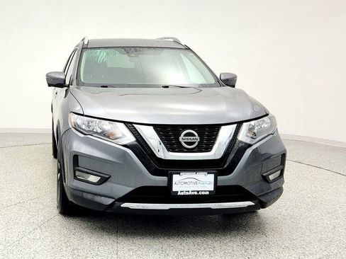 Used 2020 Nissan Rogue SL image 2