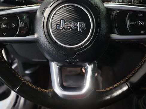 Used 2021 Jeep Wrangler Unlimited Sahara image 19