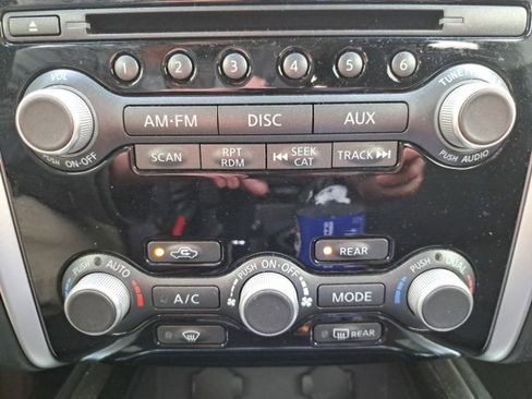 Used 2016 Nissan Pathfinder SV w/ SV Cold Weather Package image 22