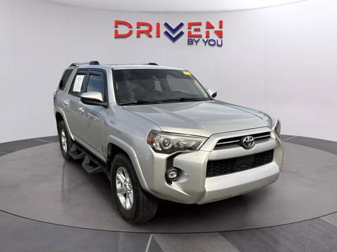 Used 2021 Toyota 4Runner SR5 RWD image 8