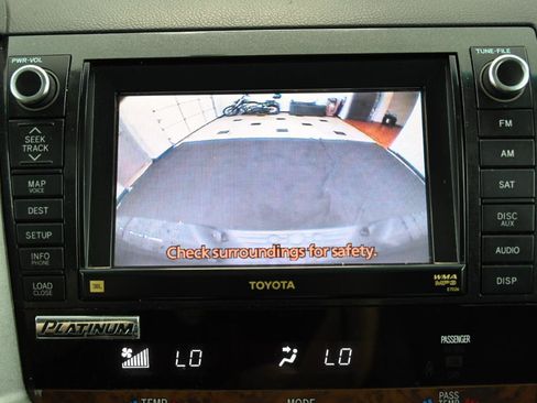 Used 2013 Toyota Tundra Platinum AWD/4WD image 36