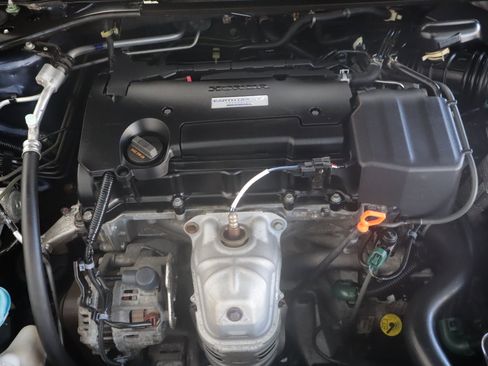 Used 2016 Honda Accord EX image 26