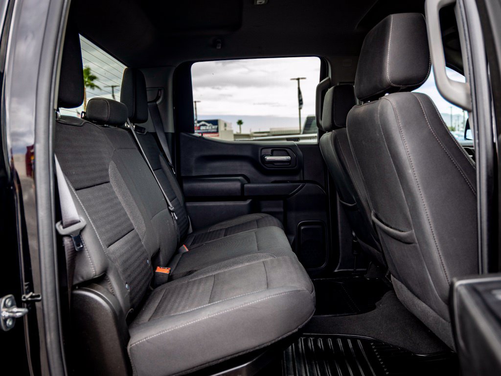 Used 2024 Chevrolet Silverado 1500 Custom w/ Turbomax Blackout Package AWD/4WD image 25