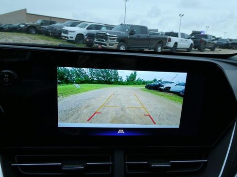 New 2026 Chevrolet Trax LT w/ LT Convenience Package FWD image 20