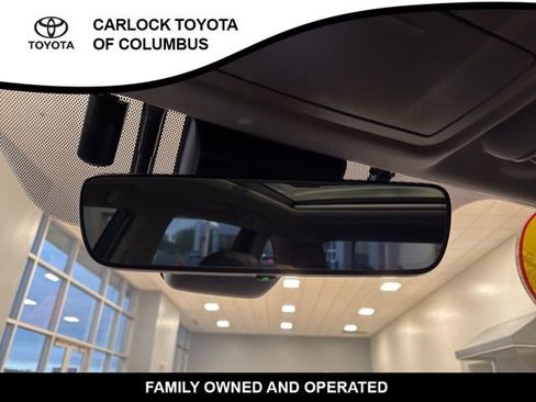 Used 2019 Toyota Highlander Limited Platinum image 31