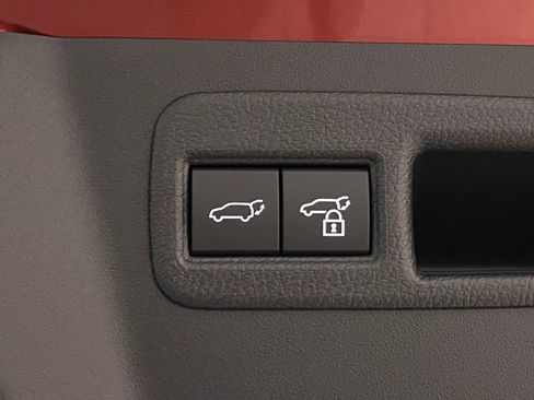 New 2026 Toyota C-HR AWD/4WD image 8