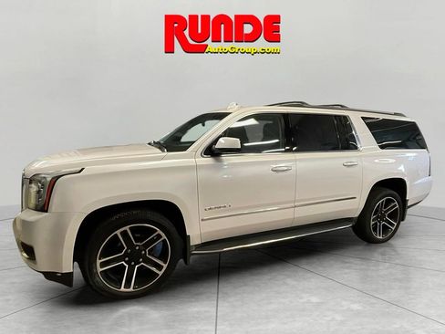 Used 2016 GMC Yukon XL Denali image 1